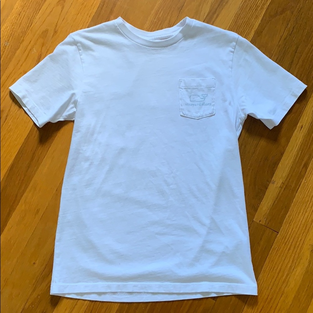 Vineyard Vines White Tee Size M